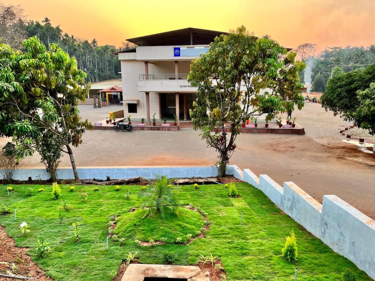 Sooryakamal Mahal Hotel Dharmastala ภายนอก รูปภาพ