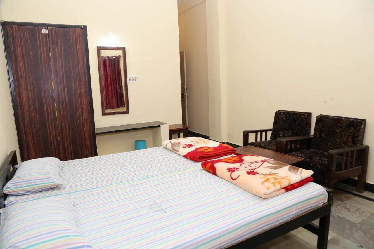 Sooryakamal Mahal Hotel Dharmastala ภายนอก รูปภาพ